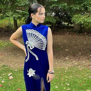 Vintage China Cheongsam in Navy Blue, Classical Embroidery Pattern Full Length